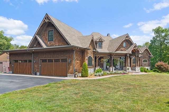 6704 Highway 52, W, Lafayette, TN 37083