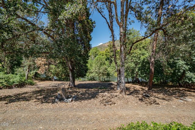1800 Lampman Road, Gold Hill, OR 97525