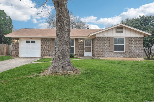 318 Balboa Drive, Universal City, TX 78148