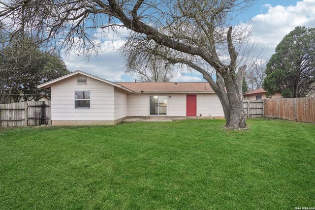 318 Balboa Drive, Universal City, TX 78148