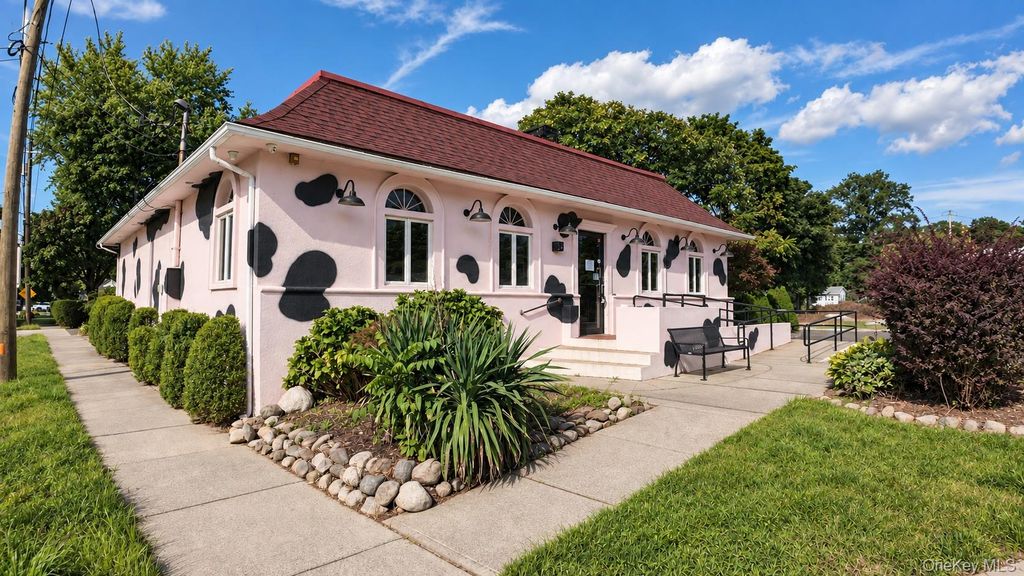 825 Route 25A, Miller Place, NY 11764 — exterior