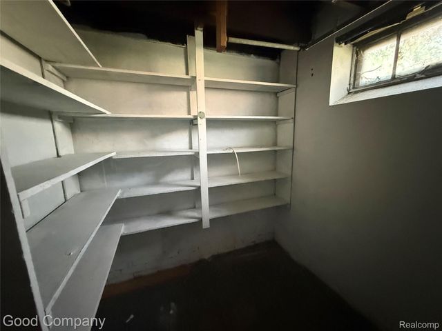 12761 Corbett Street Se, Detroit, MI 48213