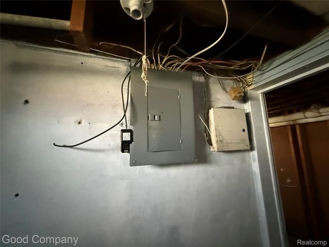 12761 Corbett Street Se, Detroit, MI 48213