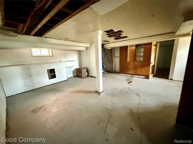 12761 Corbett Street Se, Detroit, MI 48213