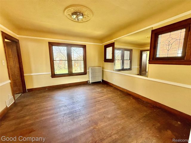 12761 Corbett Street Se, Detroit, MI 48213