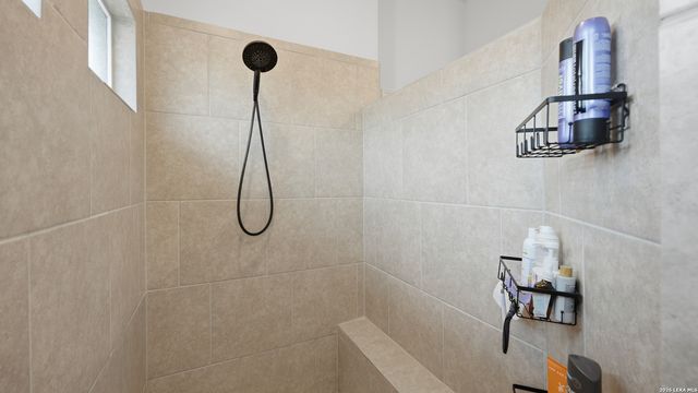 5931 Corsicana, Seguin, TX 78155