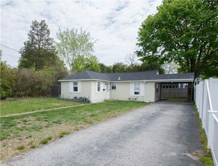 13 South Brookside Avenue, North Providence, RI 02911