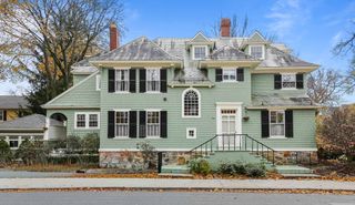 61 William St, Worcester, MA 01609