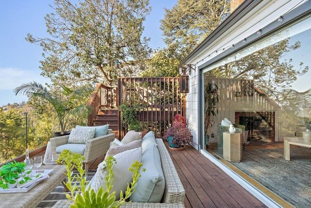 6121 6121 Chelton Drive, Oakland, CA 94611