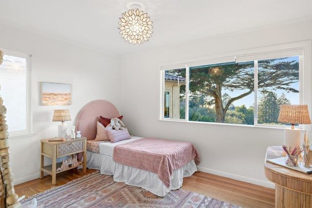 6121 6121 Chelton Drive, Oakland, CA 94611