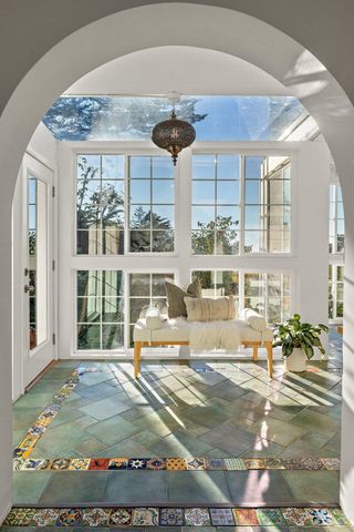 6121 6121 Chelton Drive, Oakland, CA 94611