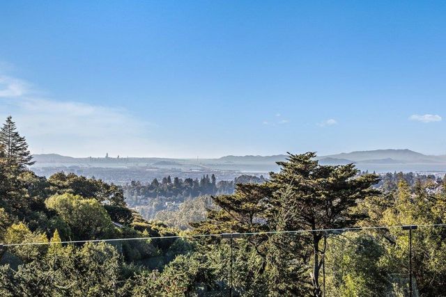 6121 6121 Chelton Drive, Oakland, CA 94611