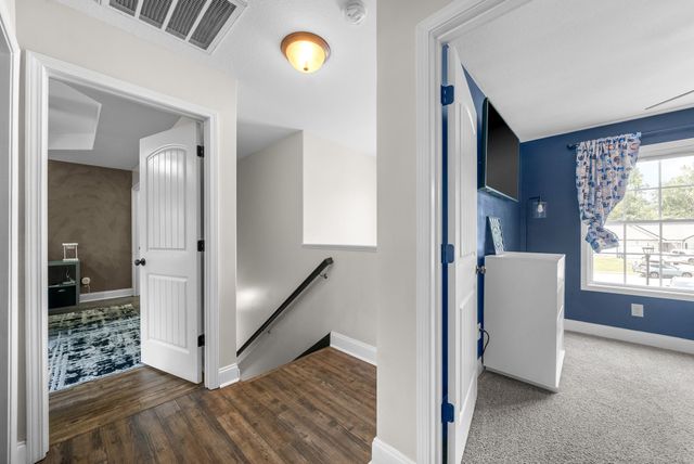 451 N Magnolia Dr, Clarksville, TN 37042