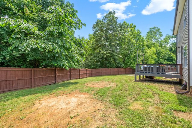 451 N Magnolia Dr, Clarksville, TN 37042
