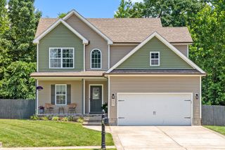 451 N Magnolia Dr, Clarksville, TN 37042