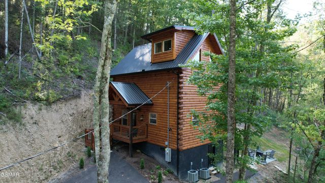 2382 Headrick Lead, Sevierville, TN 37862