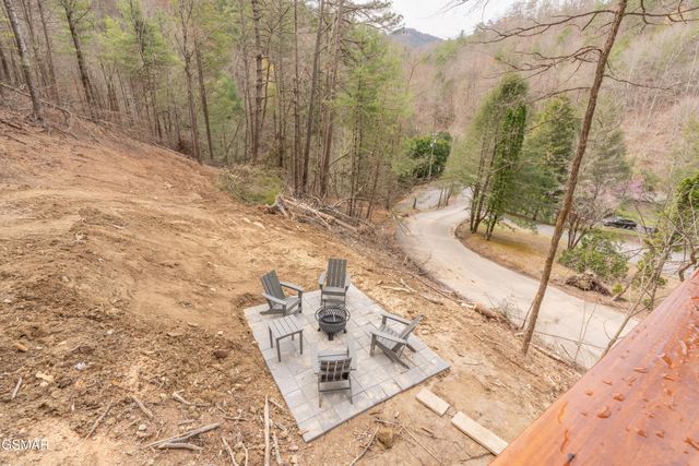 2382 Headrick Lead, Sevierville, TN 37862