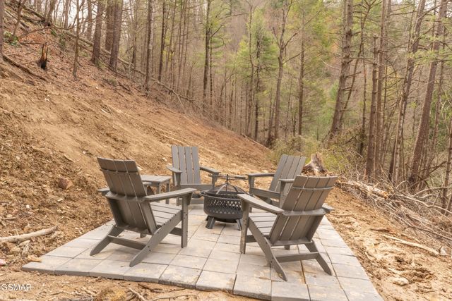 2382 Headrick Lead, Sevierville, TN 37862