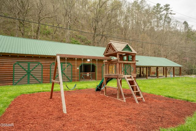 2382 Headrick Lead, Sevierville, TN 37862