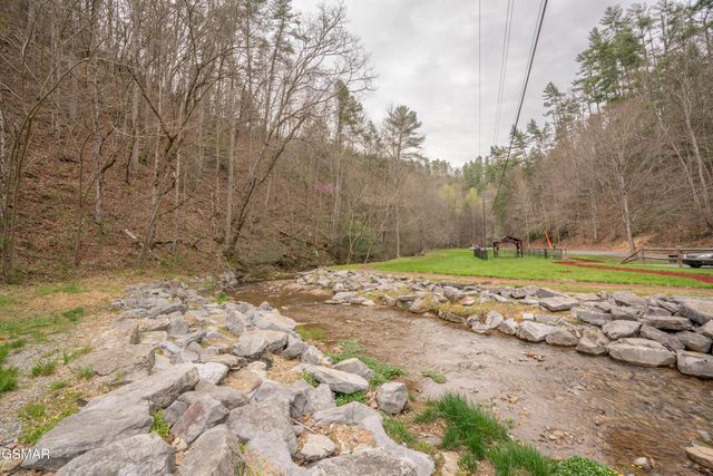 2382 Headrick Lead, Sevierville, TN 37862