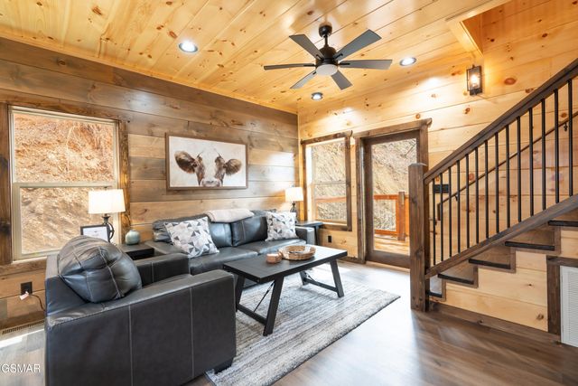 2382 Headrick Lead, Sevierville, TN 37862