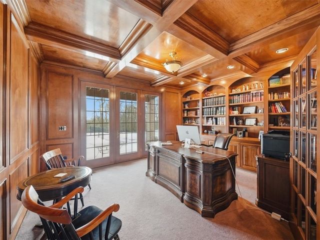 401 Blackstone Ln, Adams Twp, PA 16046