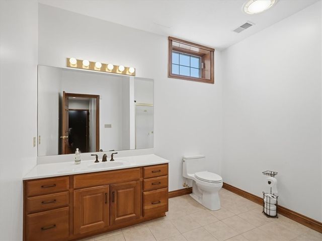 401 Blackstone Ln, Adams Twp, PA 16046