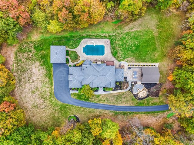 401 Blackstone Ln, Adams Twp, PA 16046