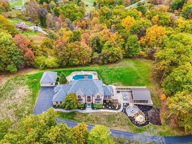 401 Blackstone Ln, Adams Twp, PA 16046