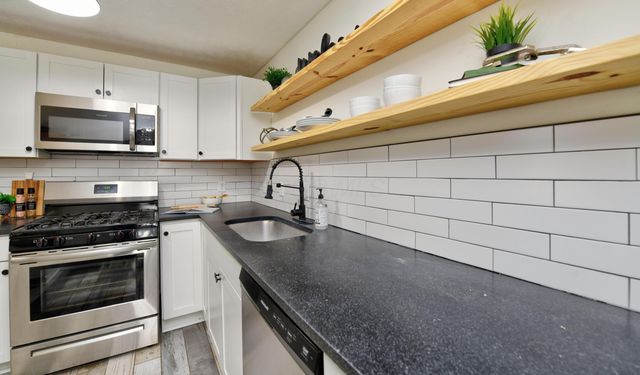 1517 Hawthorne Avenue, Columbus, OH 43203