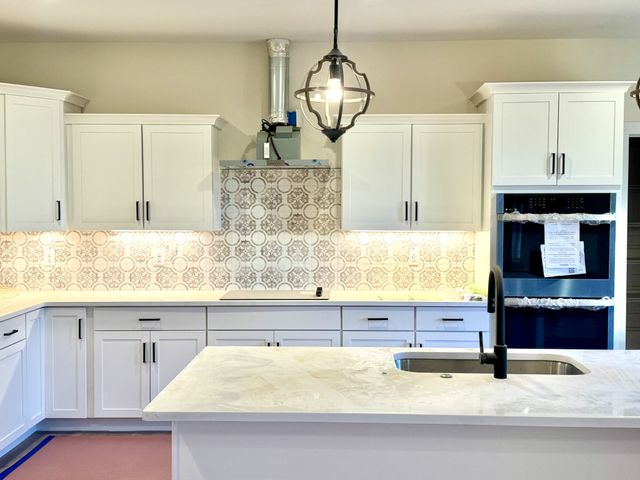 390 Young Ln, Pleasant View, TN 37146