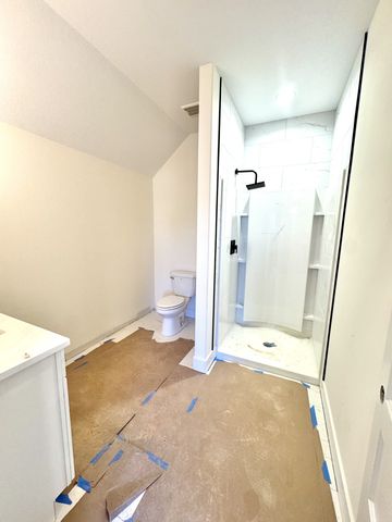 390 Young Ln, Pleasant View, TN 37146