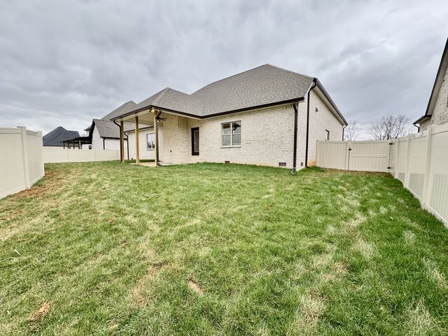 390 Young Ln, Pleasant View, TN 37146