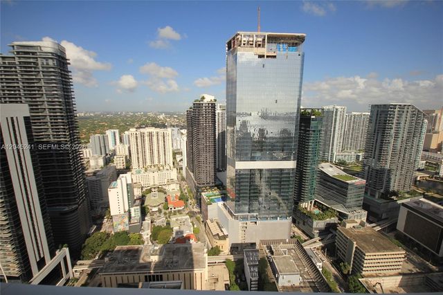 950 Brickell Bay Dr 5000, Miami, FL 33131