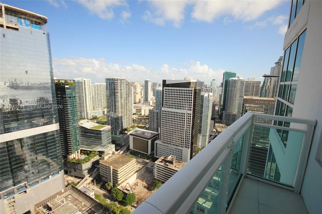 950 Brickell Bay Dr 5000, Miami, FL 33131