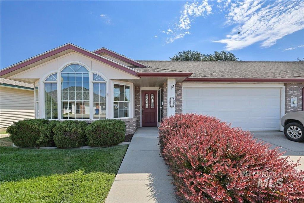 124 Country Lane Loop, Payette, ID 83661
