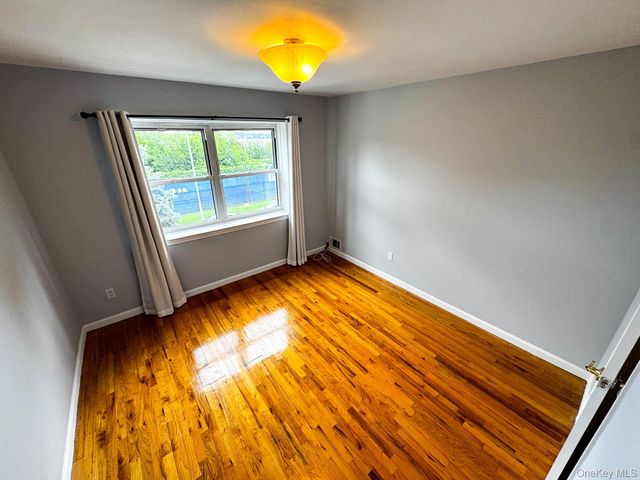 15-80 Waters Edge Drive 2, Bayside, NY 11360