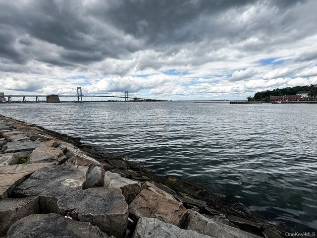 15-80 Waters Edge Drive 2, Bayside, NY 11360