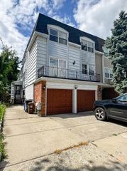 15-80 Waters Edge Drive 2, Bayside, NY 11360
