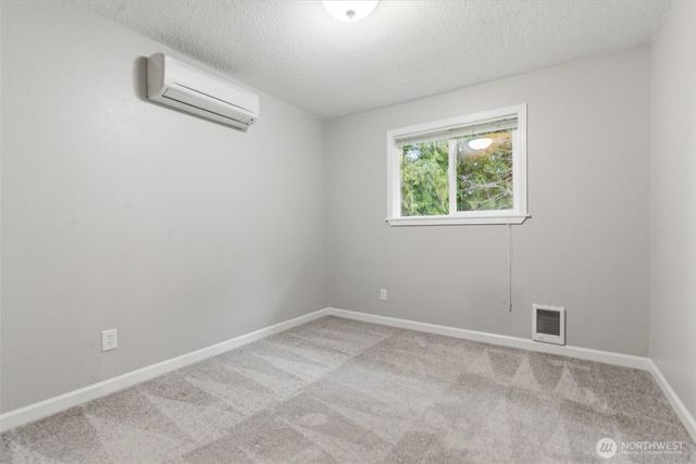 9010 Wyvern Drive SE, Port Orchard, WA 98367