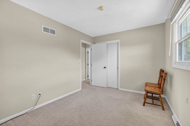 2665 W 35th Street, Davenport, IA 52806