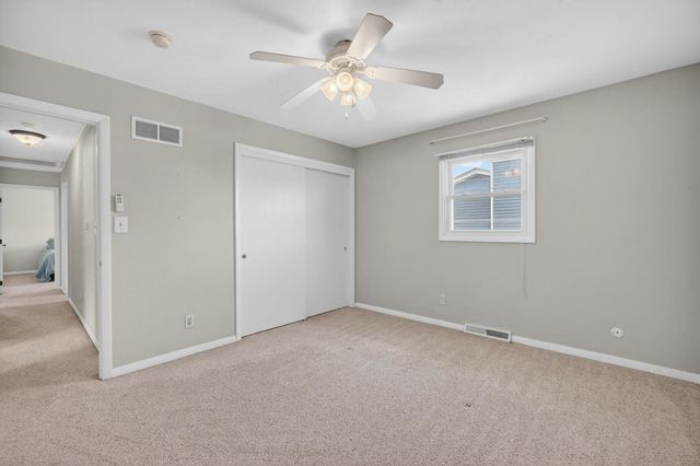2665 W 35th Street, Davenport, IA 52806