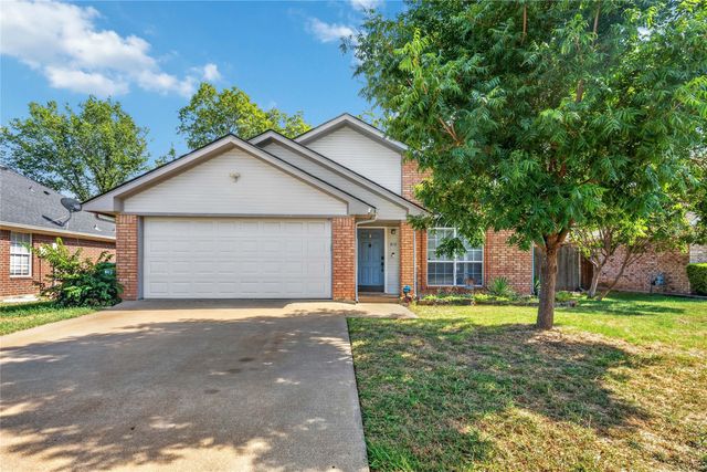 812 Brittany Drive, Denton, TX 76209