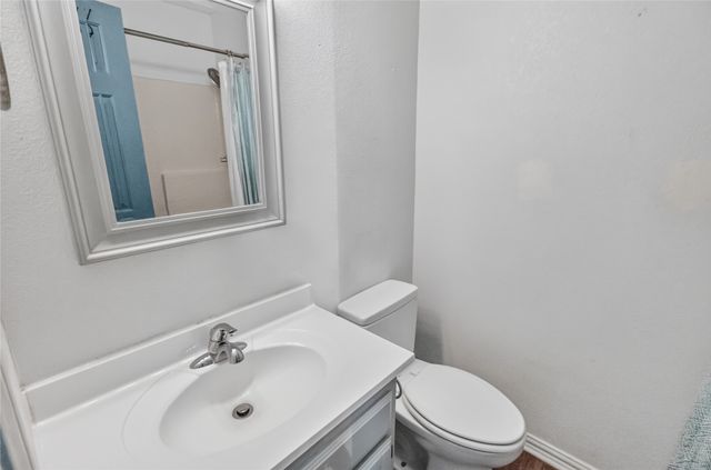 812 Brittany Drive, Denton, TX 76209