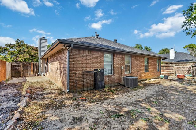 812 Brittany Drive, Denton, TX 76209