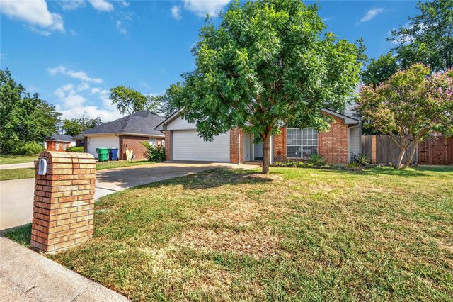 812 Brittany Drive, Denton, TX 76209