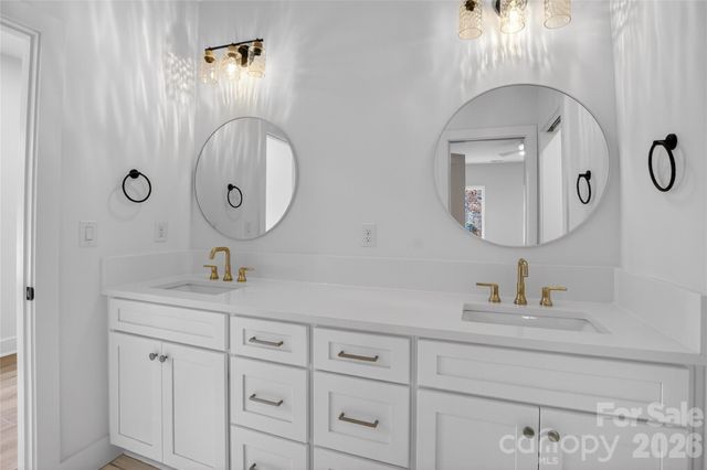 1315 CONDON Street, Charlotte, NC 28216