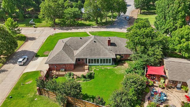 711 Willment Place, Edmond, OK 73034