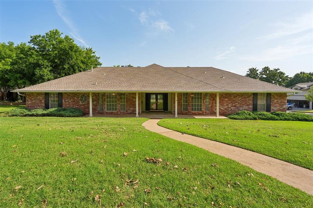 711 Willment Place, Edmond, OK 73034