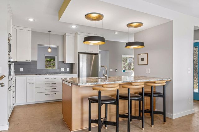 525 Burlington Road, Saint Paul, MN 55119